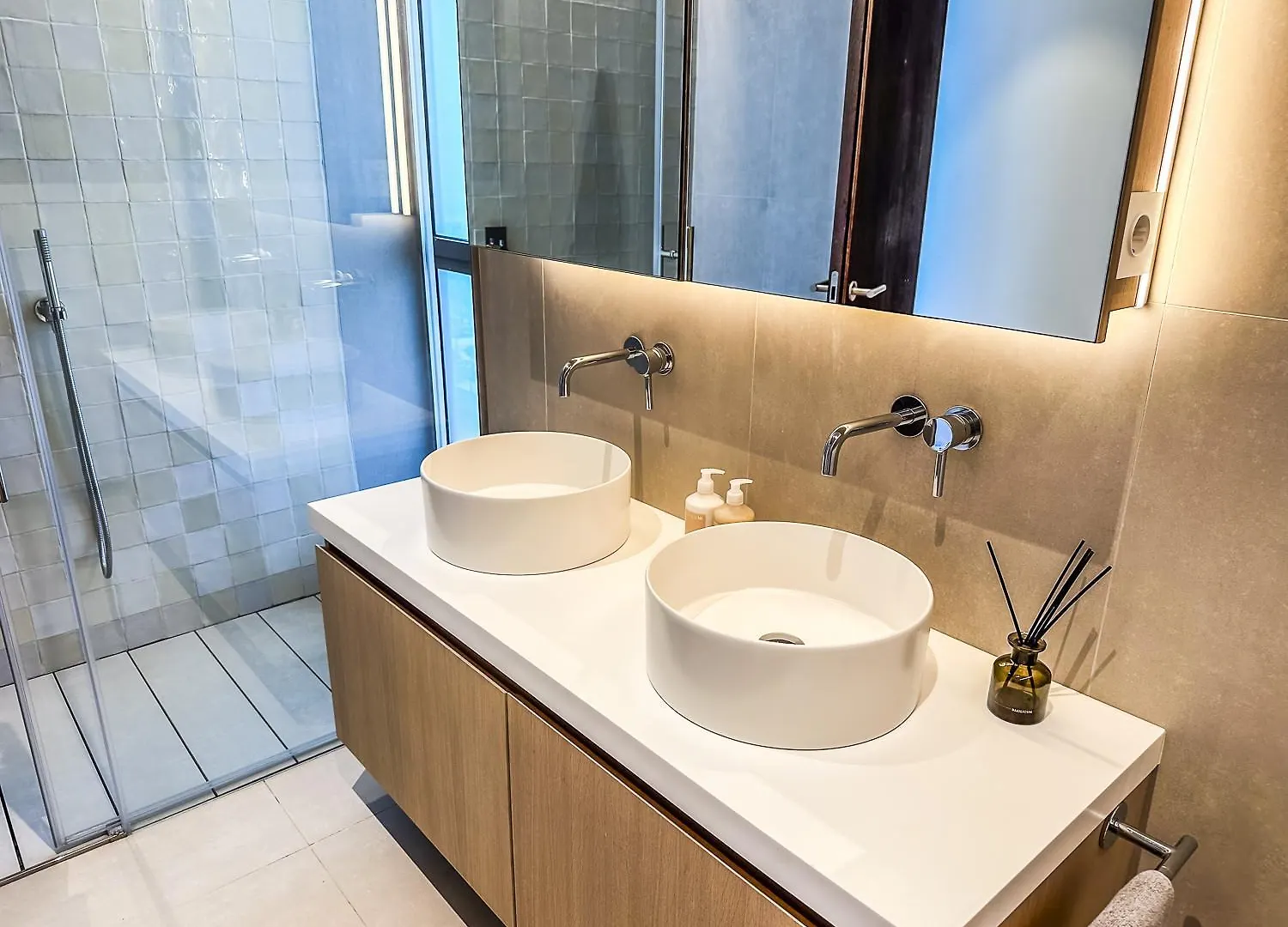 Apartamento -Malagasunapts-Tower Living Sea Views Pool Gym Park
