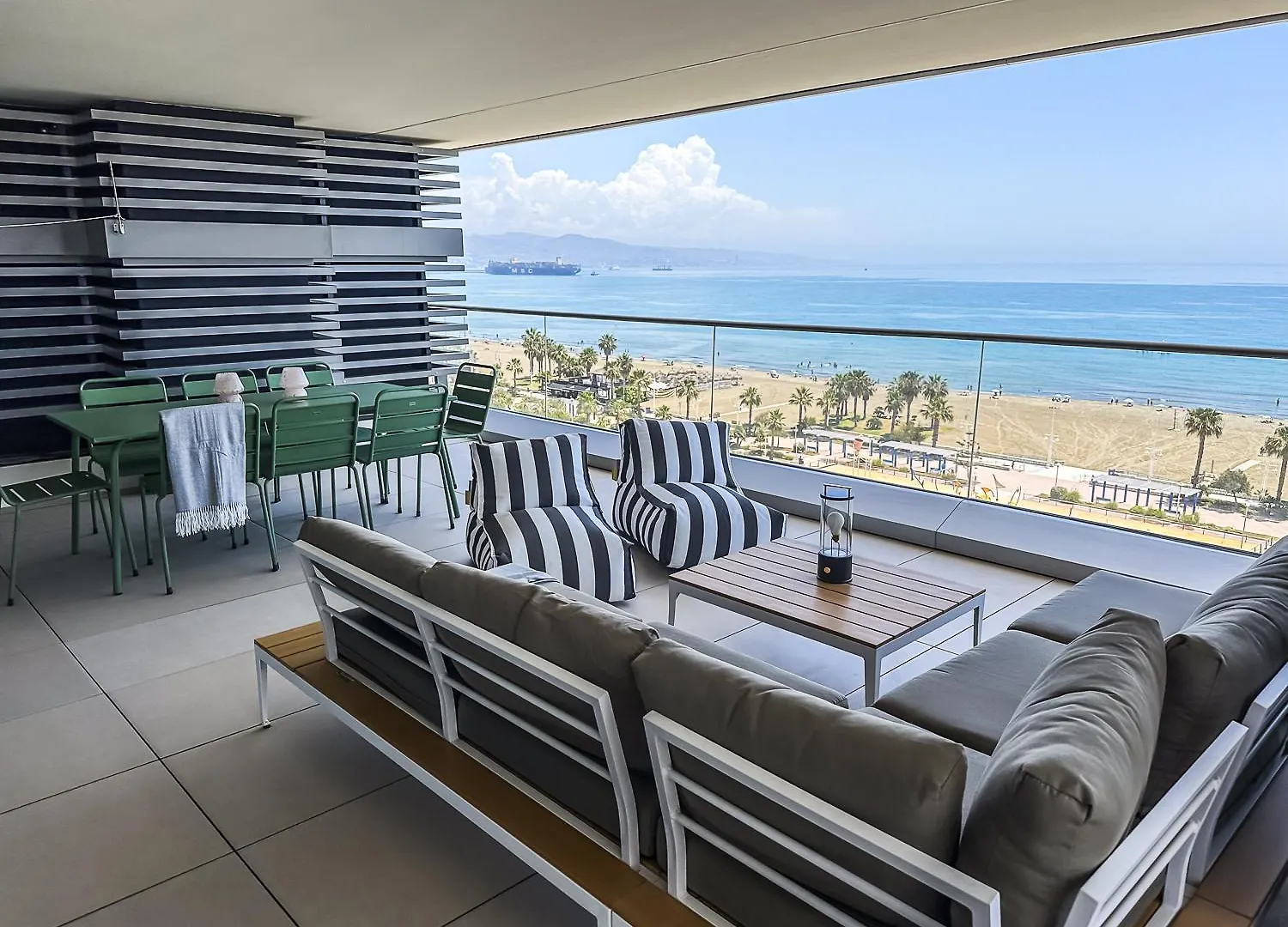 Apartamento -Malagasunapts-Tower Living Sea Views Pool Gym Park España